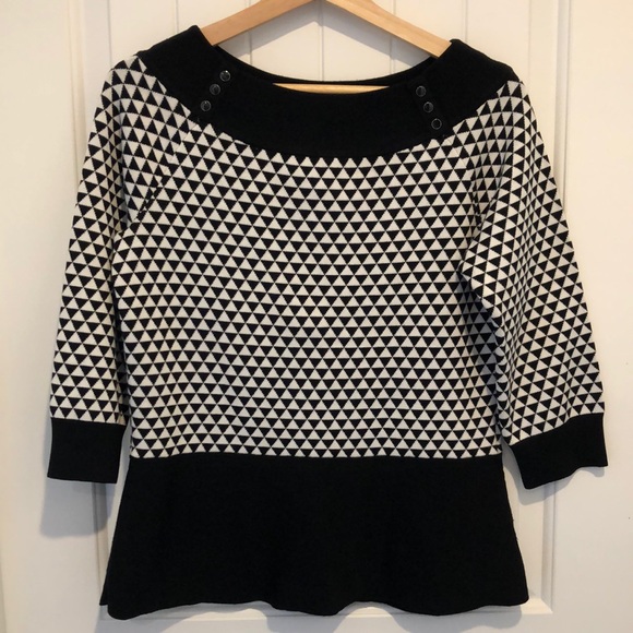 White House Black Market Wide Collar Sweater Large - Picture 2 of 7